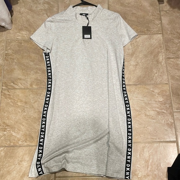 Dnky dress - Picture 1 of 4